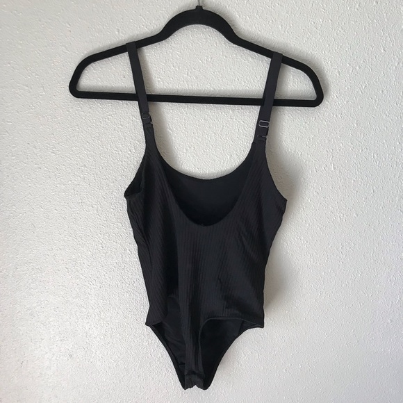 Victoria’s Secret sport black ribbed bodysuit size Small - Picture 3 of 7